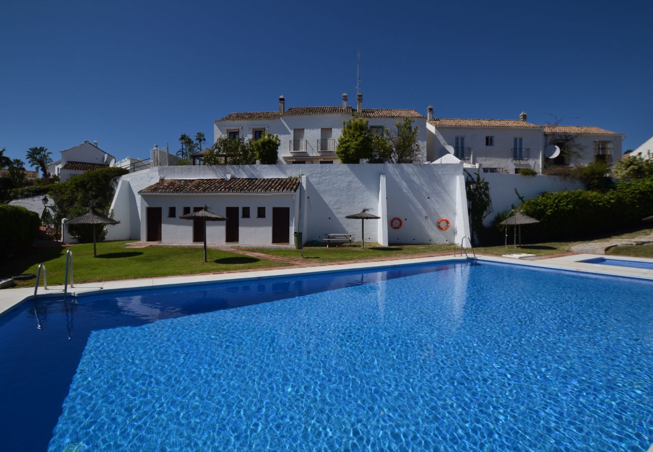 Radhus i Nueva andalucia - RA23901 El Naranjal