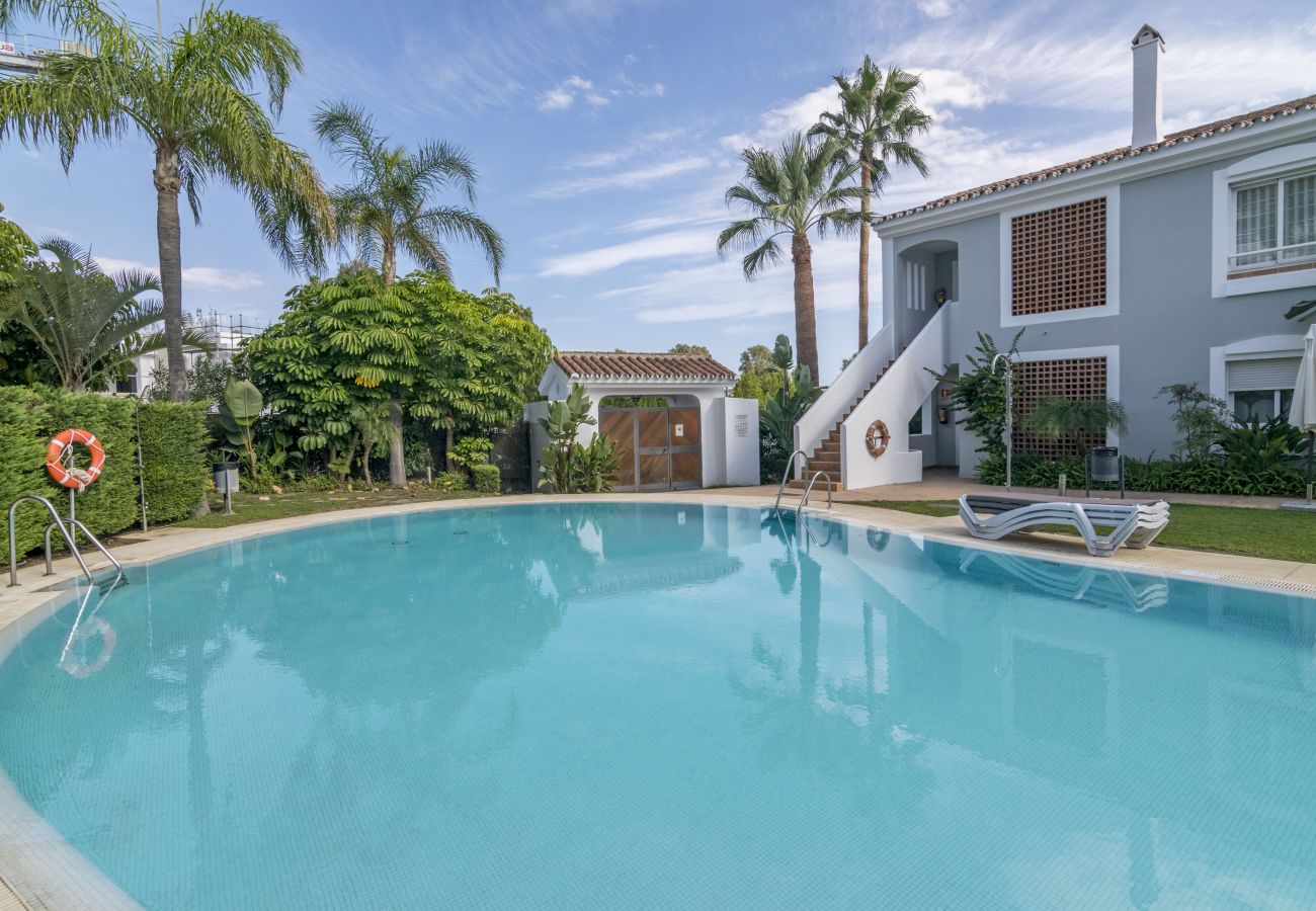 Lägenhet i Estepona - RA23911 Cortijo del Mar