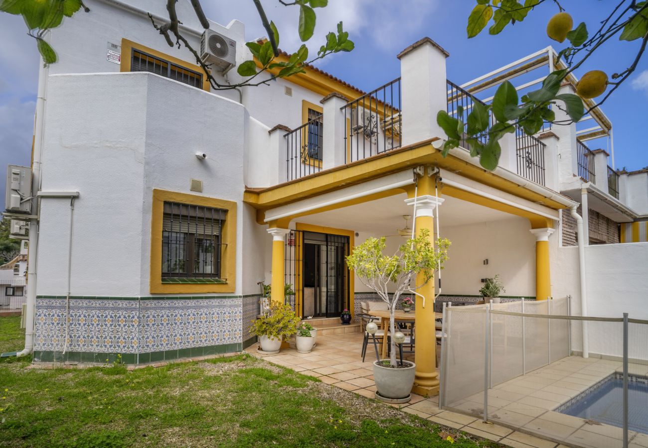 Radhus i Nueva andalucia - RA33931 Las Buganvillas