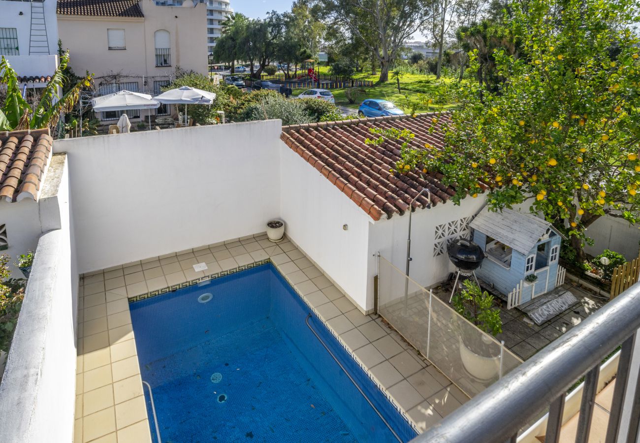 Radhus i Nueva andalucia - RA33931 Las Buganvillas
