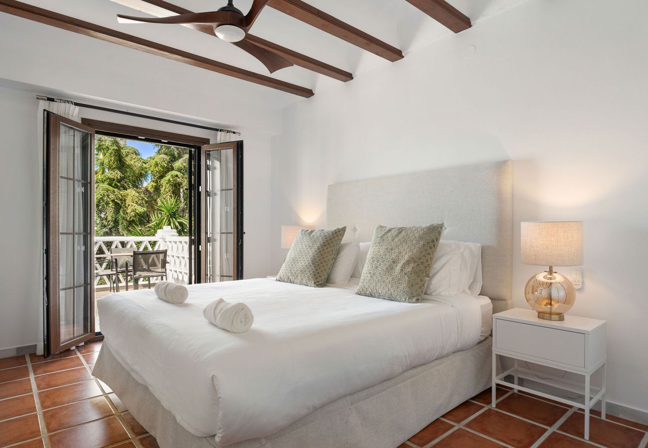 Lägenhet i Marbella - RA33947 Montepiedra
