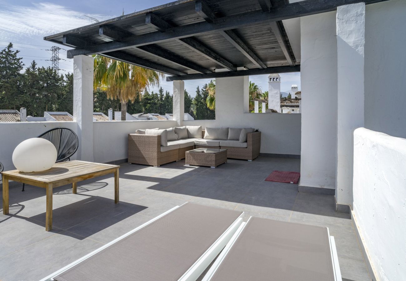 Lägenhet i Nueva andalucia - RA23919 Los Naranjos de Marbella