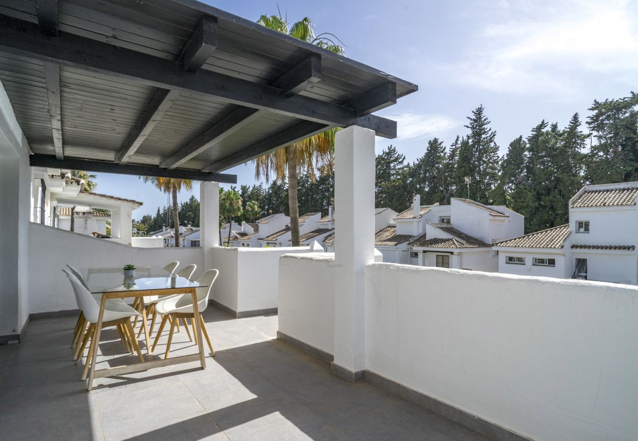 Lägenhet i Nueva andalucia - RA23919 Los Naranjos de Marbella